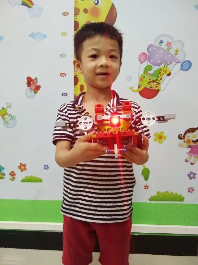 格物斯坦机器人.jpg