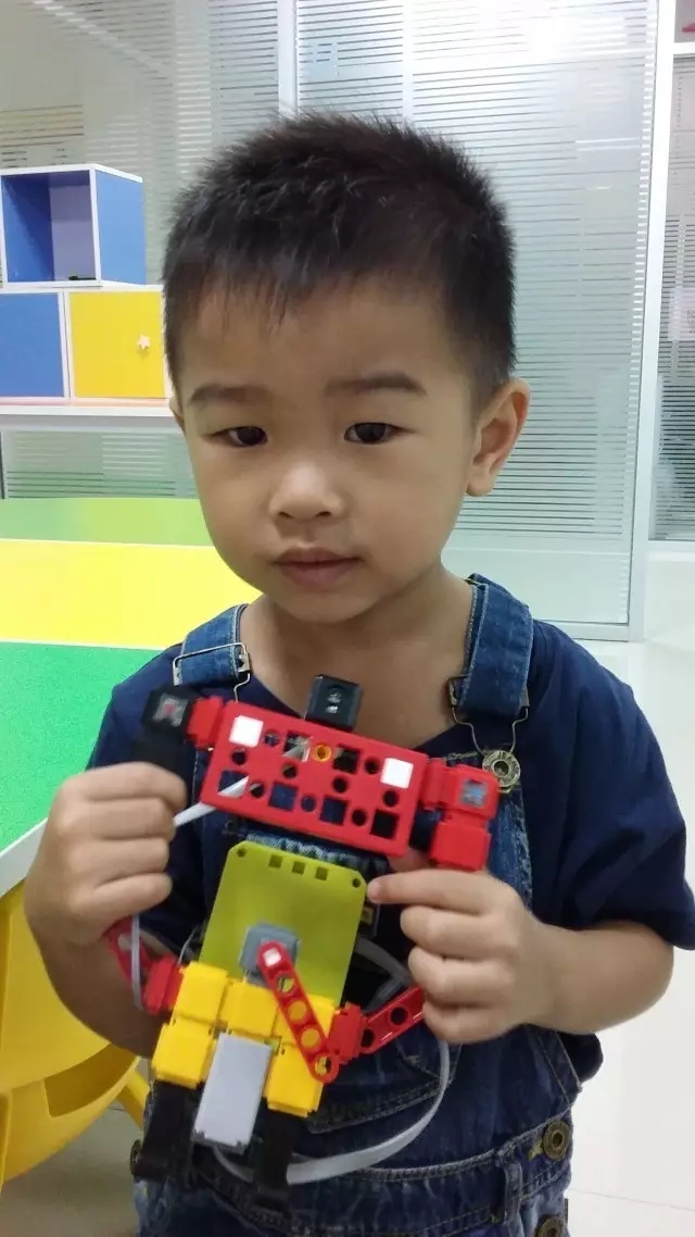 机器人教育.jpg