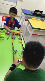 机器人教育.gif