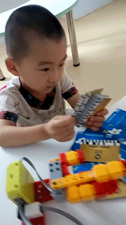 机器人教育.gif