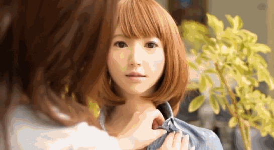 美女机器人.png