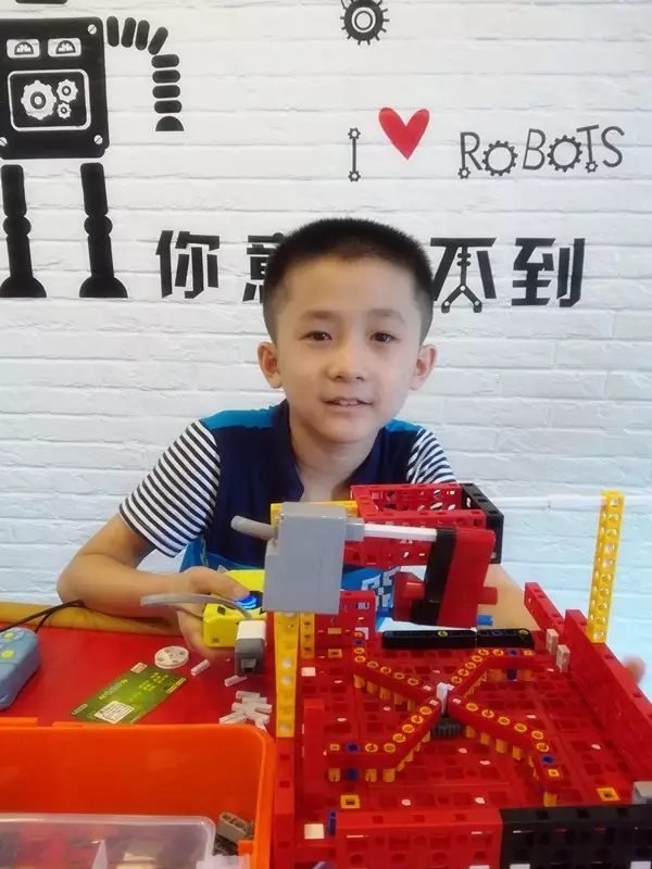 机器人教育.jpg