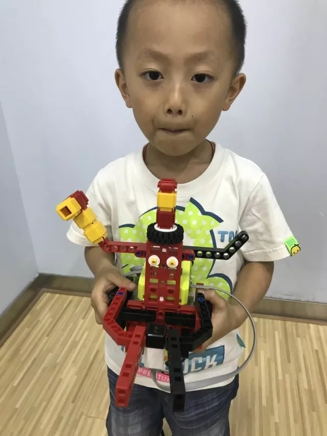 机器人教育.jpg