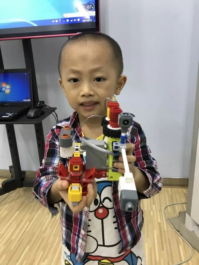 机器人教育.jpg