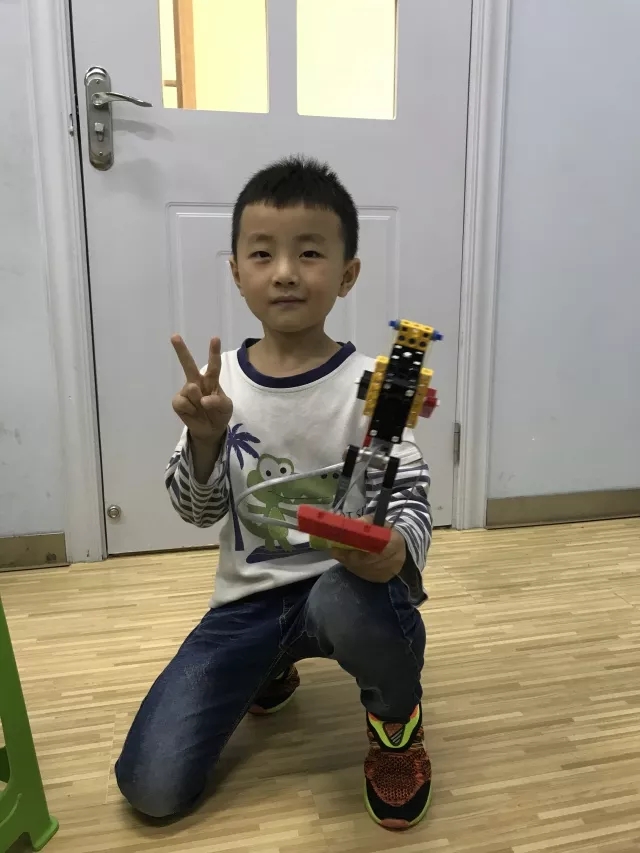 机器人教育.jpg