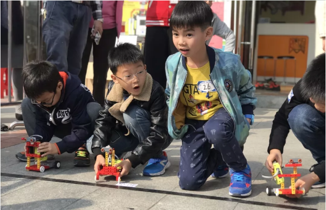 机器人教育.png