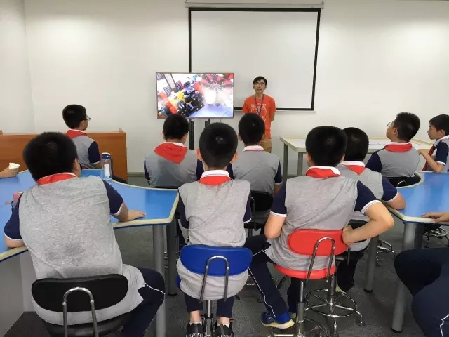 机器人教育.jpg