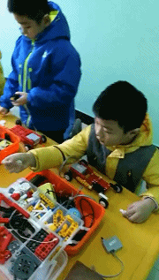 机器人教育.gif