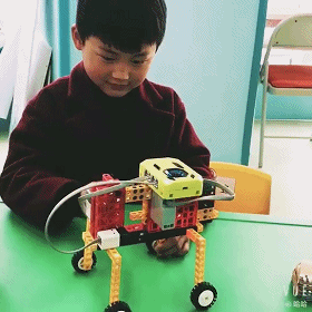 机器人教育.gif